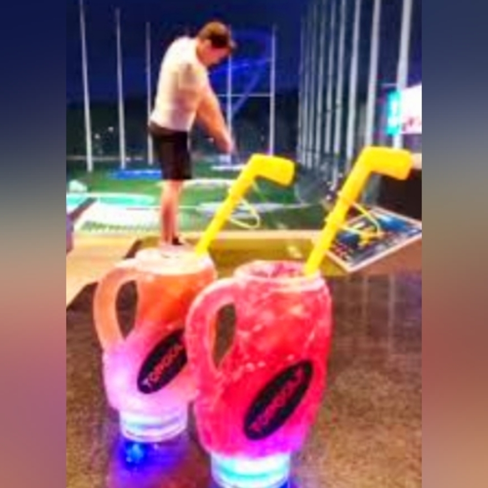 Top Golf Driving Range LED Flashing Light-Up Souvenir Tumbler w/ Straws